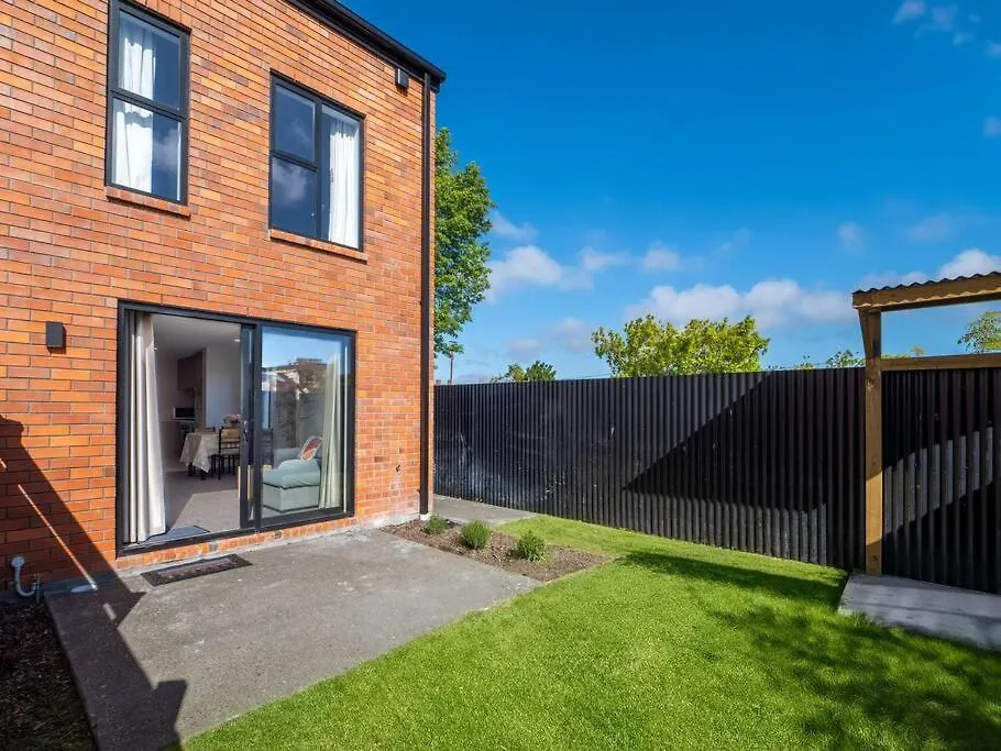 Holiday home Spa Hideaway In Central City With Parking Christchurch New Zealand